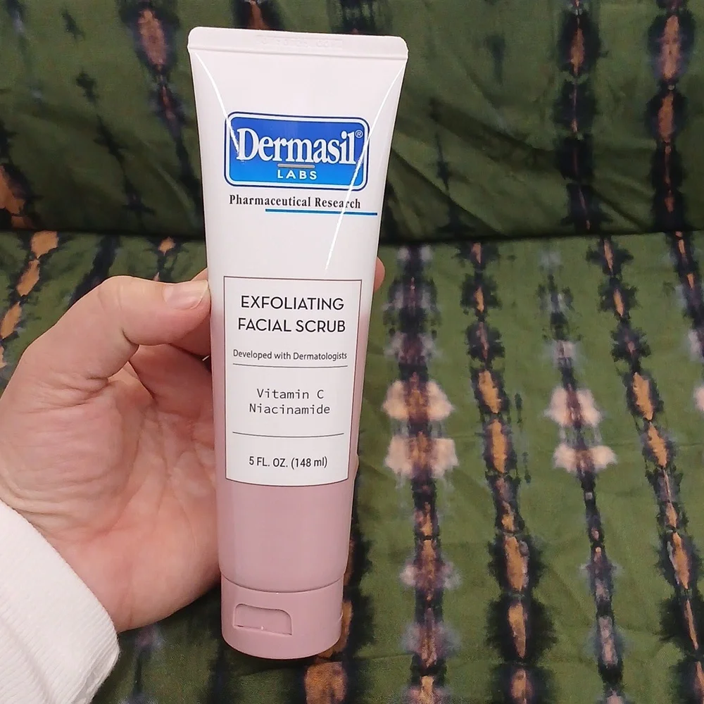 NEW & SEALED Dermasil Exfoliating Facial Scrub 5 oz